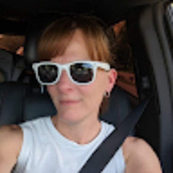 Meet your Posher, Tami - Picture 1 of 1